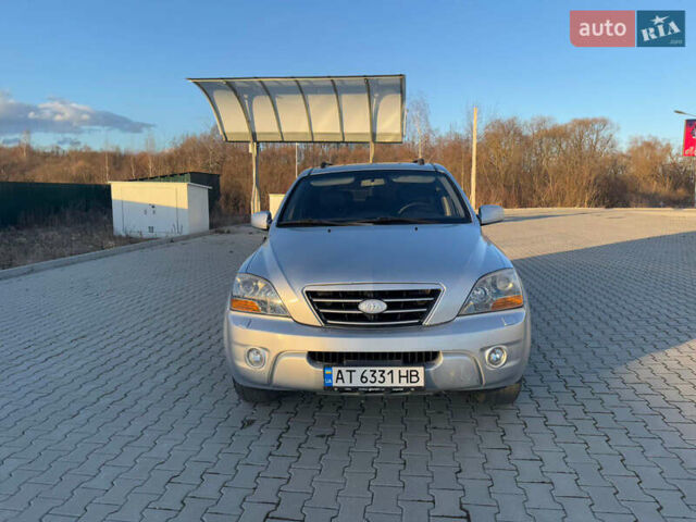 Серый Киа Соренто, объемом двигателя 2.5 л и пробегом 265 тыс. км за 7800 $, фото 1 на Automoto.ua
