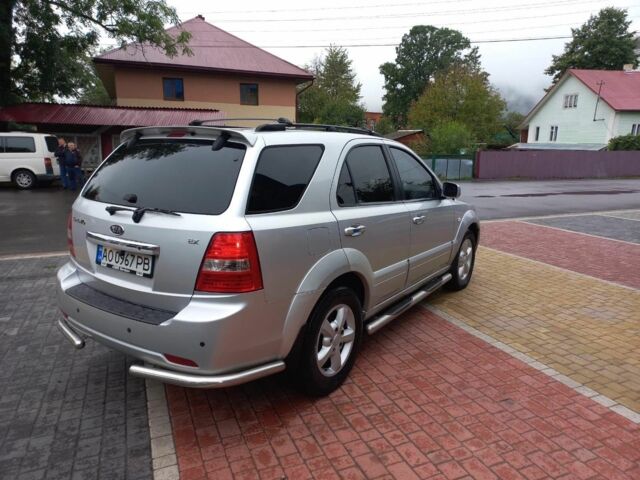 Серый Киа Соренто, объемом двигателя 2.5 л и пробегом 304 тыс. км за 8500 $, фото 2 на Automoto.ua