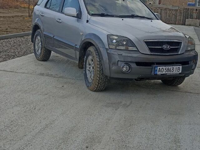 Серый Киа Соренто, объемом двигателя 2.5 л и пробегом 230 тыс. км за 4200 $, фото 1 на Automoto.ua