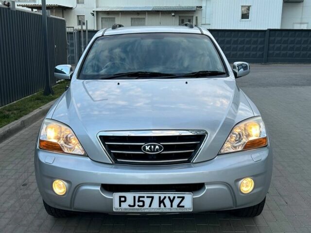 Серый Киа Соренто, объемом двигателя 2.5 л и пробегом 144 тыс. км за 3799 $, фото 1 на Automoto.ua