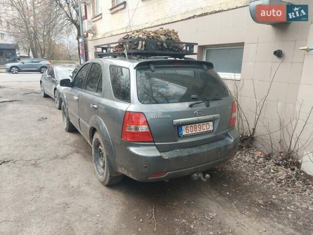 Киа Соренто 2007 в Житомире на Automoto.ua Серый Киа Соренто, объемом двигателя 2.5 л и пробегом 285 тыс. км за 4000 $, фото 3 на Automoto.ua