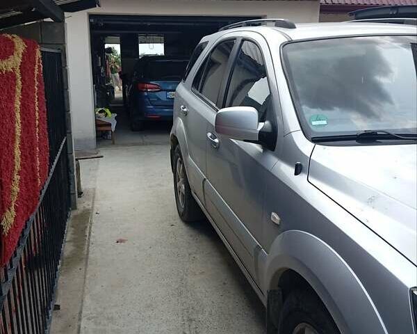 Серый Киа Соренто, объемом двигателя 2.5 л и пробегом 250 тыс. км за 4200 $, фото 4 на Automoto.ua