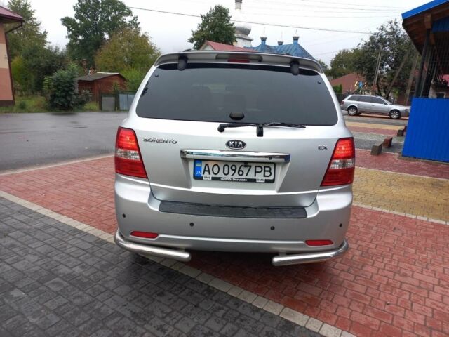 Серый Киа Соренто, объемом двигателя 2.5 л и пробегом 304 тыс. км за 8500 $, фото 3 на Automoto.ua