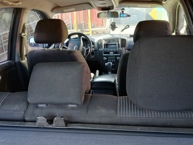 Сірий Кіа Соренто, об'ємом двигуна 2.5 л та пробігом 270 тис. км за 8300 $, фото 6 на Automoto.ua