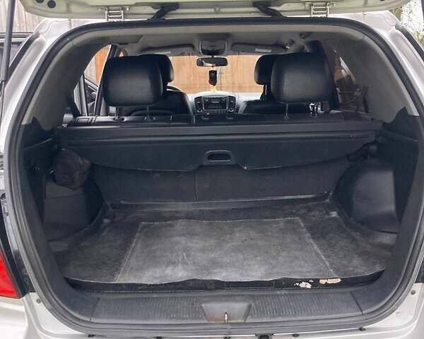 Сірий Кіа Соренто, об'ємом двигуна 2.5 л та пробігом 230 тис. км за 8500 $, фото 7 на Automoto.ua