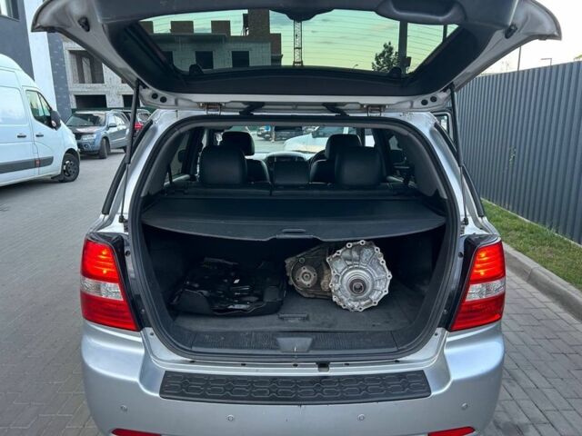 Серый Киа Соренто, объемом двигателя 2.5 л и пробегом 144 тыс. км за 3799 $, фото 13 на Automoto.ua