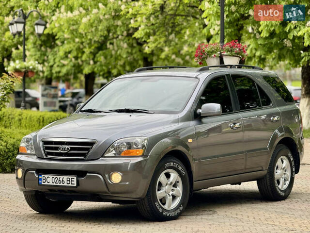 Сірий Кіа Соренто, об'ємом двигуна 2.5 л та пробігом 215 тис. км за 8200 $, фото 5 на Automoto.ua