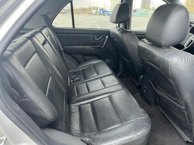 Серый Киа Соренто, объемом двигателя 2.5 л и пробегом 217 тыс. км за 4600 $, фото 8 на Automoto.ua