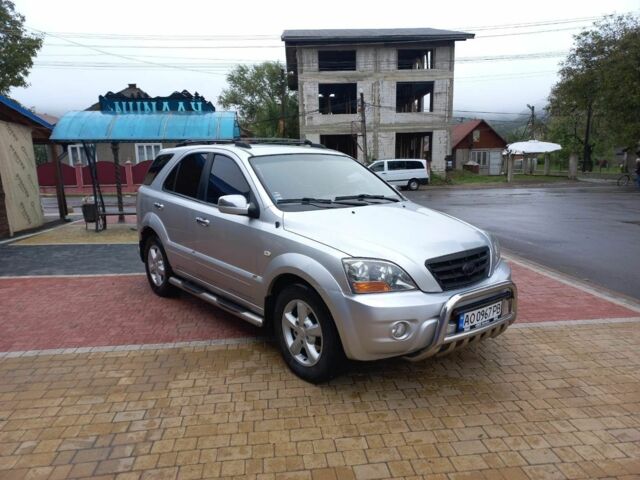 Серый Киа Соренто, объемом двигателя 2.5 л и пробегом 304 тыс. км за 8500 $, фото 1 на Automoto.ua