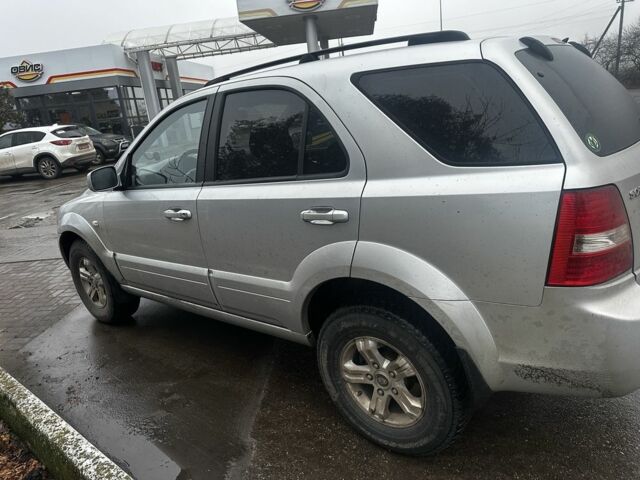 Серый Киа Соренто, объемом двигателя 0 л и пробегом 303 тыс. км за 5300 $, фото 2 на Automoto.ua