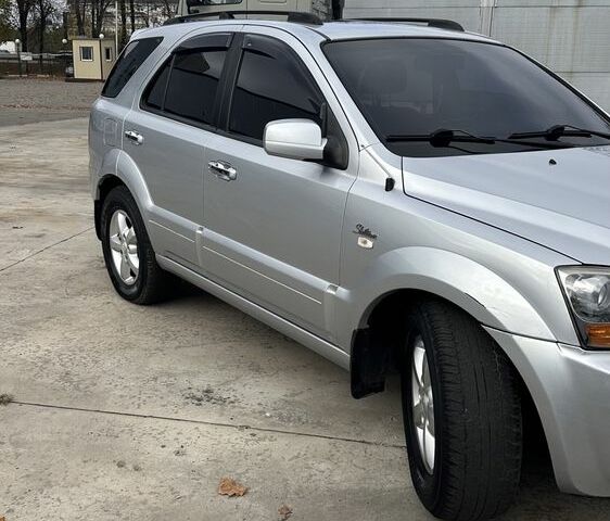 Серый Киа Соренто, объемом двигателя 2.5 л и пробегом 240 тыс. км за 8500 $, фото 1 на Automoto.ua