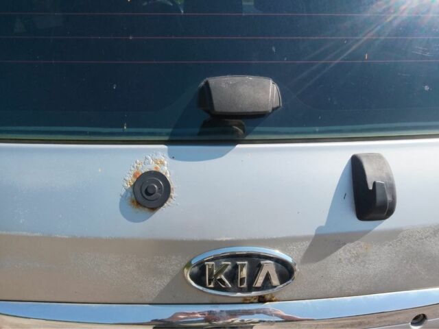 Серый Киа Соренто, объемом двигателя 2.5 л и пробегом 242 тыс. км за 4000 $, фото 4 на Automoto.ua