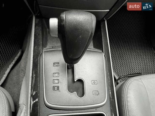 Серый Киа Соренто, объемом двигателя 2.5 л и пробегом 251 тыс. км за 7490 $, фото 18 на Automoto.ua