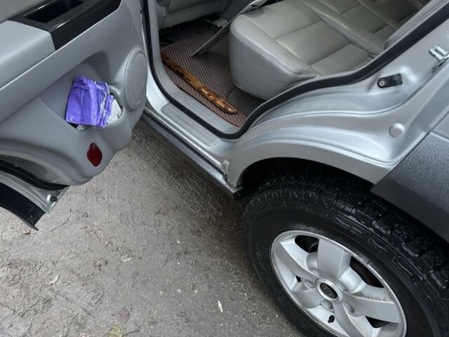 Серый Киа Соренто, объемом двигателя 3.3 л и пробегом 230 тыс. км за 8700 $, фото 15 на Automoto.ua