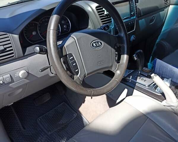 Серый Киа Соренто, объемом двигателя 3.3 л и пробегом 226 тыс. км за 7500 $, фото 18 на Automoto.ua