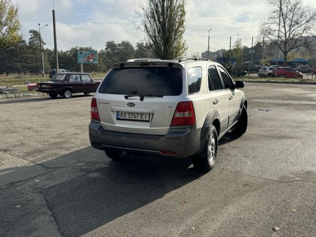 Серый Киа Соренто, объемом двигателя 2.5 л и пробегом 350 тыс. км за 8500 $, фото 6 на Automoto.ua