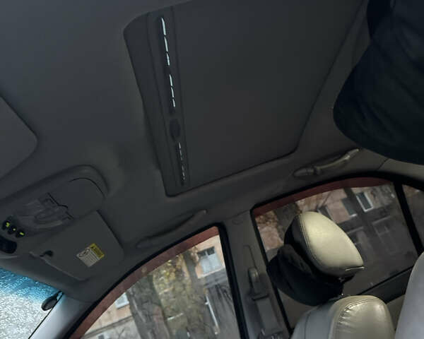 Серый Киа Соренто, объемом двигателя 3.3 л и пробегом 230 тыс. км за 8700 $, фото 14 на Automoto.ua