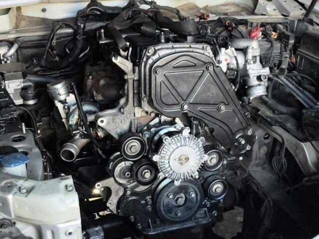 Сірий Кіа Соренто, об'ємом двигуна 2.5 л та пробігом 182 тис. км за 6500 $, фото 8 на Automoto.ua