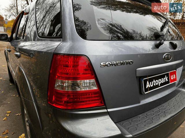 Серый Киа Соренто, объемом двигателя 2.5 л и пробегом 251 тыс. км за 7490 $, фото 8 на Automoto.ua