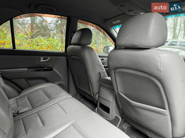 Серый Киа Соренто, объемом двигателя 2.5 л и пробегом 251 тыс. км за 7490 $, фото 23 на Automoto.ua