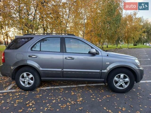 Киа Соренто 2008 в Киеве на Automoto.ua Серый Киа Соренто, объемом двигателя 2.5 л и пробегом 333 тыс. км за 9500 $, фото 7 на Automoto.ua