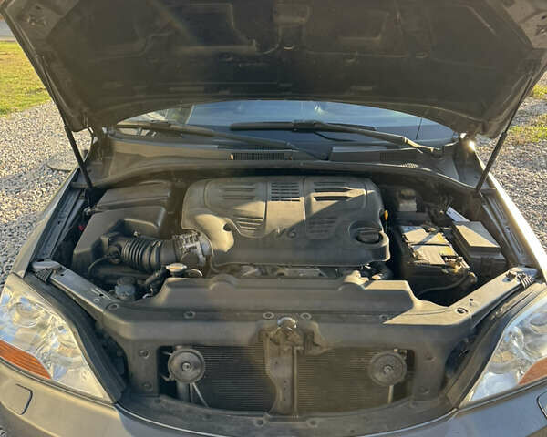 Сірий Кіа Соренто, об'ємом двигуна 3.3 л та пробігом 267 тис. км за 7700 $, фото 33 на Automoto.ua