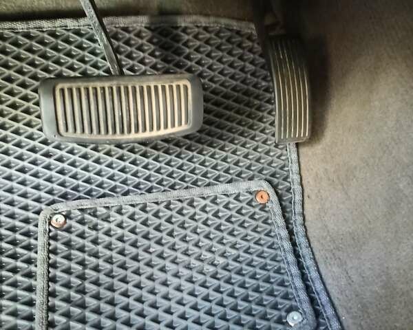 Серый Киа Соренто, объемом двигателя 3.3 л и пробегом 226 тыс. км за 7500 $, фото 33 на Automoto.ua