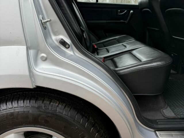 Серый Киа Соренто, объемом двигателя 2.5 л и пробегом 240 тыс. км за 6100 $, фото 14 на Automoto.ua