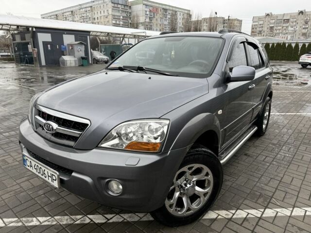Сірий Кіа Соренто, об'ємом двигуна 2.5 л та пробігом 245 тис. км за 9000 $, фото 4 на Automoto.ua