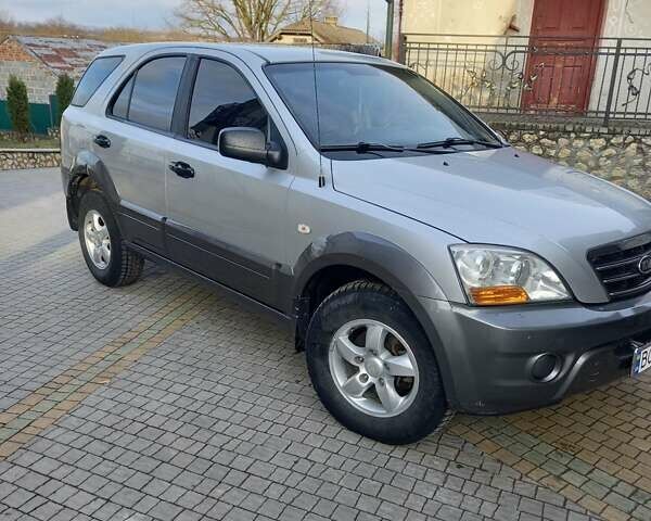 Сірий Кіа Соренто, об'ємом двигуна 2.5 л та пробігом 236 тис. км за 7950 $, фото 5 на Automoto.ua
