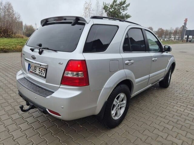 Серый Киа Соренто, объемом двигателя 2.5 л и пробегом 250 тыс. км за 3785 $, фото 4 на Automoto.ua