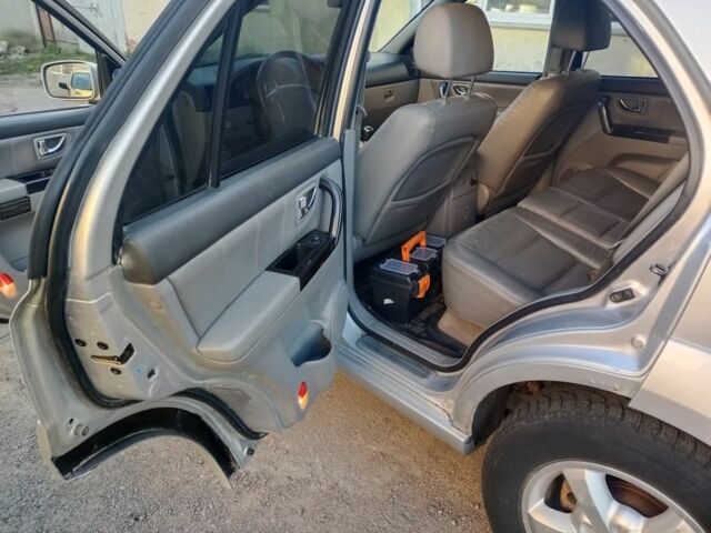 Серый Киа Соренто, объемом двигателя 0 л и пробегом 202 тыс. км за 4350 $, фото 5 на Automoto.ua