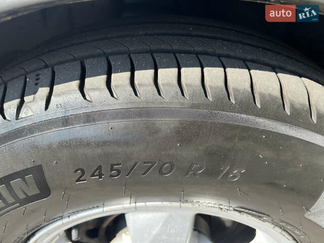 Сірий Кіа Соренто, об'ємом двигуна 2.5 л та пробігом 184 тис. км за 10900 $, фото 18 на Automoto.ua