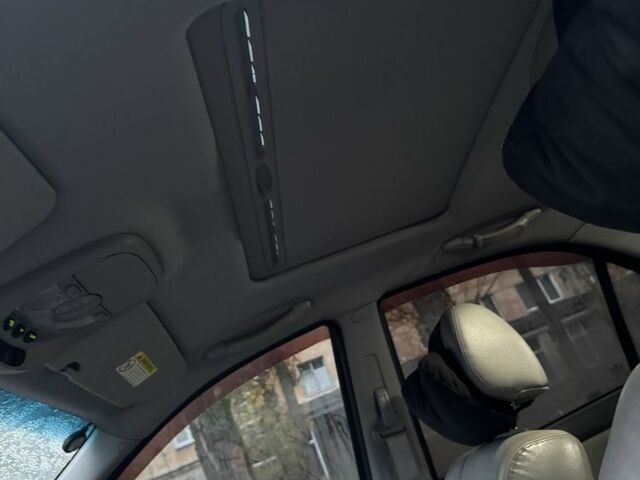 Серый Киа Соренто, объемом двигателя 3.3 л и пробегом 230 тыс. км за 8700 $, фото 14 на Automoto.ua