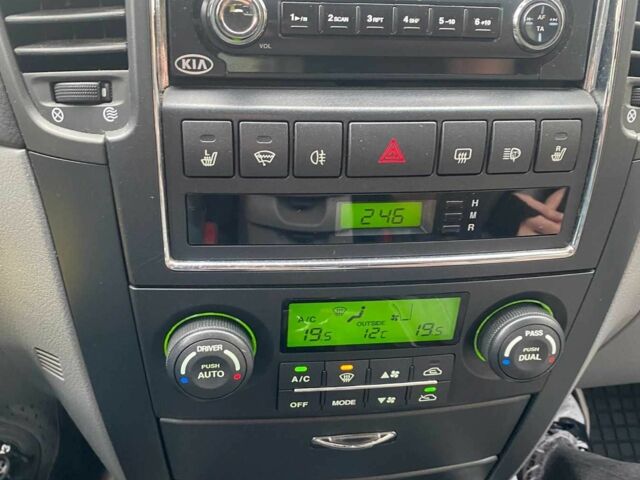 Киа Соренто 2008 в Львове на Automoto.ua Серый Киа Соренто, объемом двигателя 2.5 л и пробегом 212 тыс. км за 4950 $, фото 10 на Automoto.ua