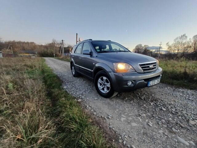 Серый Киа Соренто, объемом двигателя 0 л и пробегом 300 тыс. км за 4600 $, фото 1 на Automoto.ua