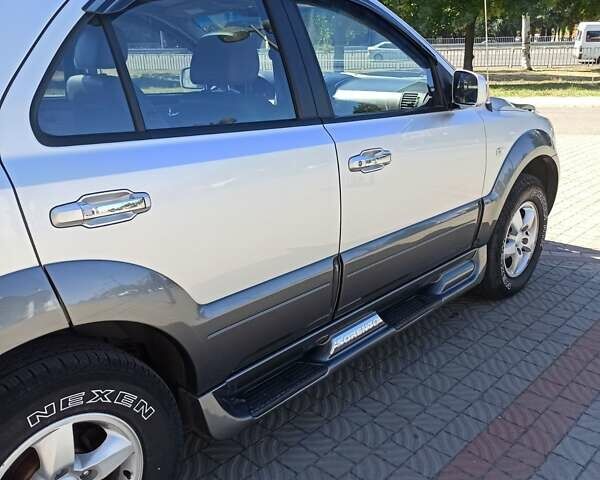 Серый Киа Соренто, объемом двигателя 3.3 л и пробегом 226 тыс. км за 7500 $, фото 9 на Automoto.ua