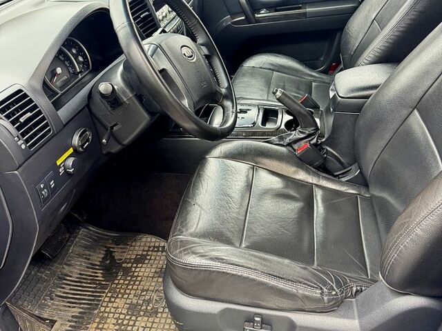 Сірий Кіа Соренто, об'ємом двигуна 2.5 л та пробігом 240 тис. км за 6000 $, фото 7 на Automoto.ua