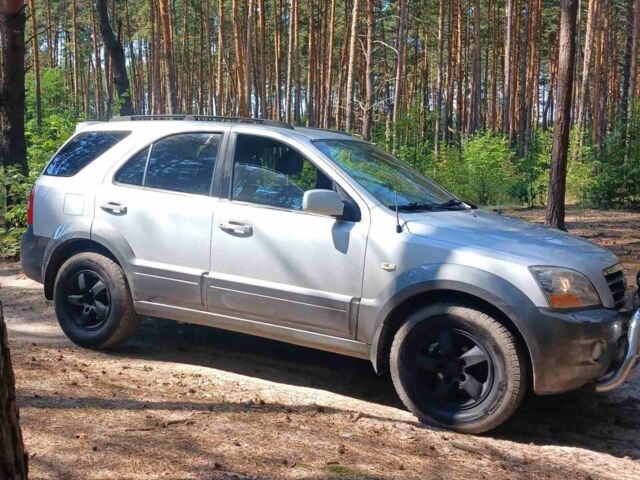 Серый Киа Соренто, объемом двигателя 2.5 л и пробегом 280 тыс. км за 4000 $, фото 7 на Automoto.ua