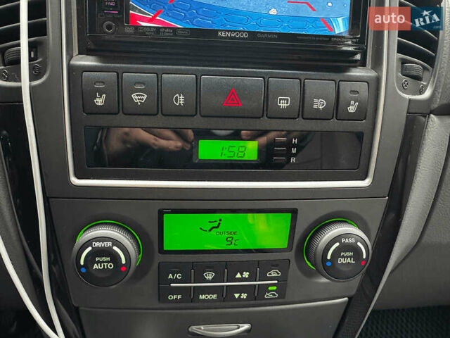 Серый Киа Соренто, объемом двигателя 2.5 л и пробегом 251 тыс. км за 7490 $, фото 17 на Automoto.ua