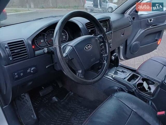 Серый Киа Соренто, объемом двигателя 2.5 л и пробегом 151 тыс. км за 8900 $, фото 17 на Automoto.ua