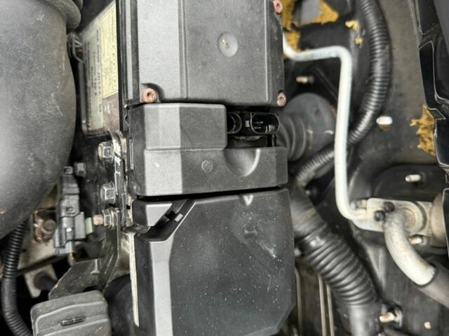 Серый Киа Соренто, объемом двигателя 2.5 л и пробегом 240 тыс. км за 6100 $, фото 19 на Automoto.ua