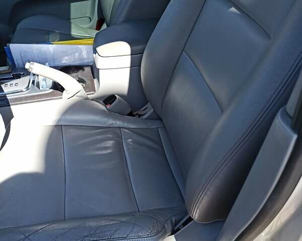 Серый Киа Соренто, объемом двигателя 3.3 л и пробегом 226 тыс. км за 7500 $, фото 17 на Automoto.ua