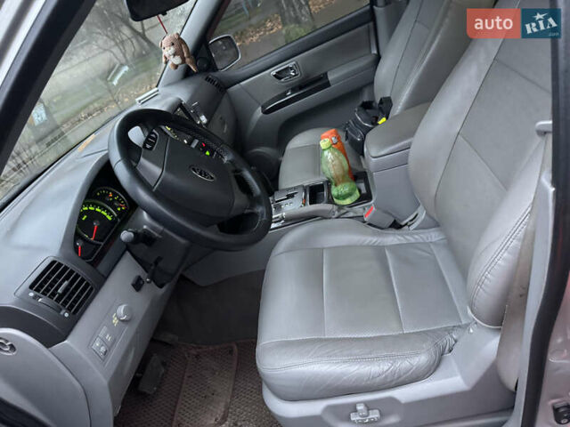 Серый Киа Соренто, объемом двигателя 3.3 л и пробегом 230 тыс. км за 8700 $, фото 9 на Automoto.ua