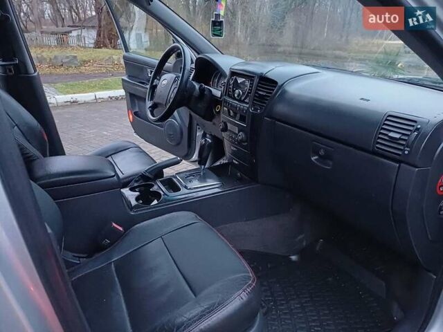 Серый Киа Соренто, объемом двигателя 2.5 л и пробегом 151 тыс. км за 8900 $, фото 22 на Automoto.ua