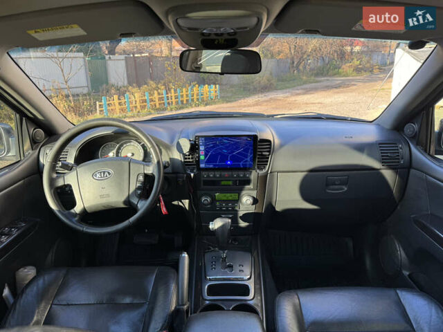 Сірий Кіа Соренто, об'ємом двигуна 3.3 л та пробігом 267 тис. км за 7700 $, фото 32 на Automoto.ua