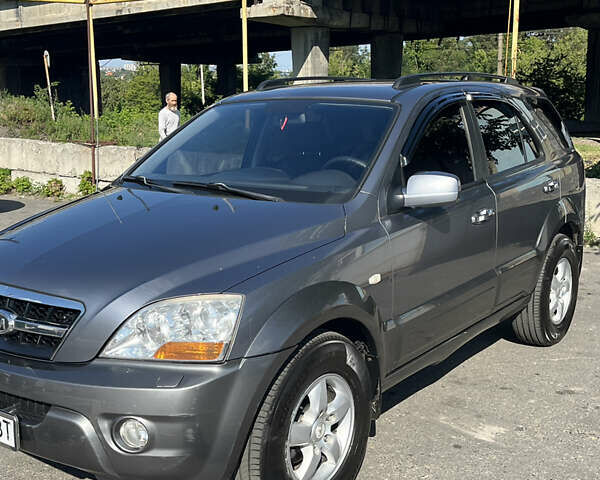 Сірий Кіа Соренто, об'ємом двигуна 2.5 л та пробігом 184 тис. км за 10900 $, фото 1 на Automoto.ua