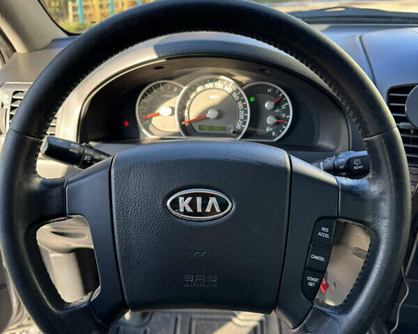 Сірий Кіа Соренто, об'ємом двигуна 3.3 л та пробігом 267 тис. км за 7700 $, фото 18 на Automoto.ua