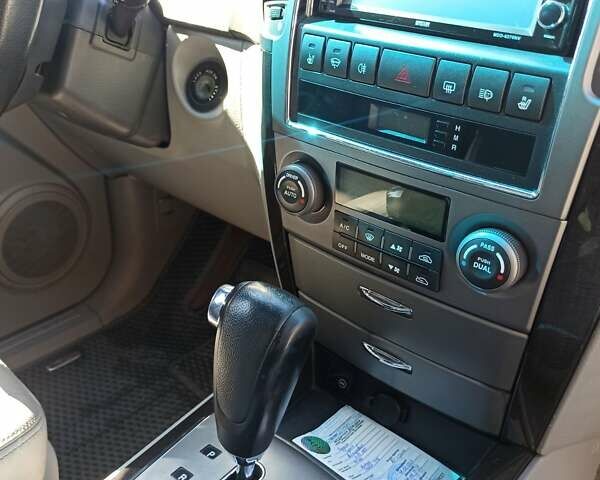 Серый Киа Соренто, объемом двигателя 3.3 л и пробегом 226 тыс. км за 7500 $, фото 19 на Automoto.ua