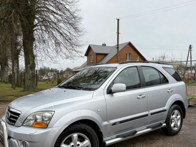 Серый Киа Соренто, объемом двигателя 2.5 л и пробегом 240 тыс. км за 6100 $, фото 6 на Automoto.ua